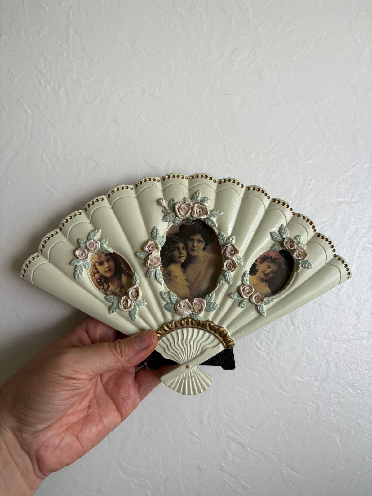 Fan-shaped Photo Frame