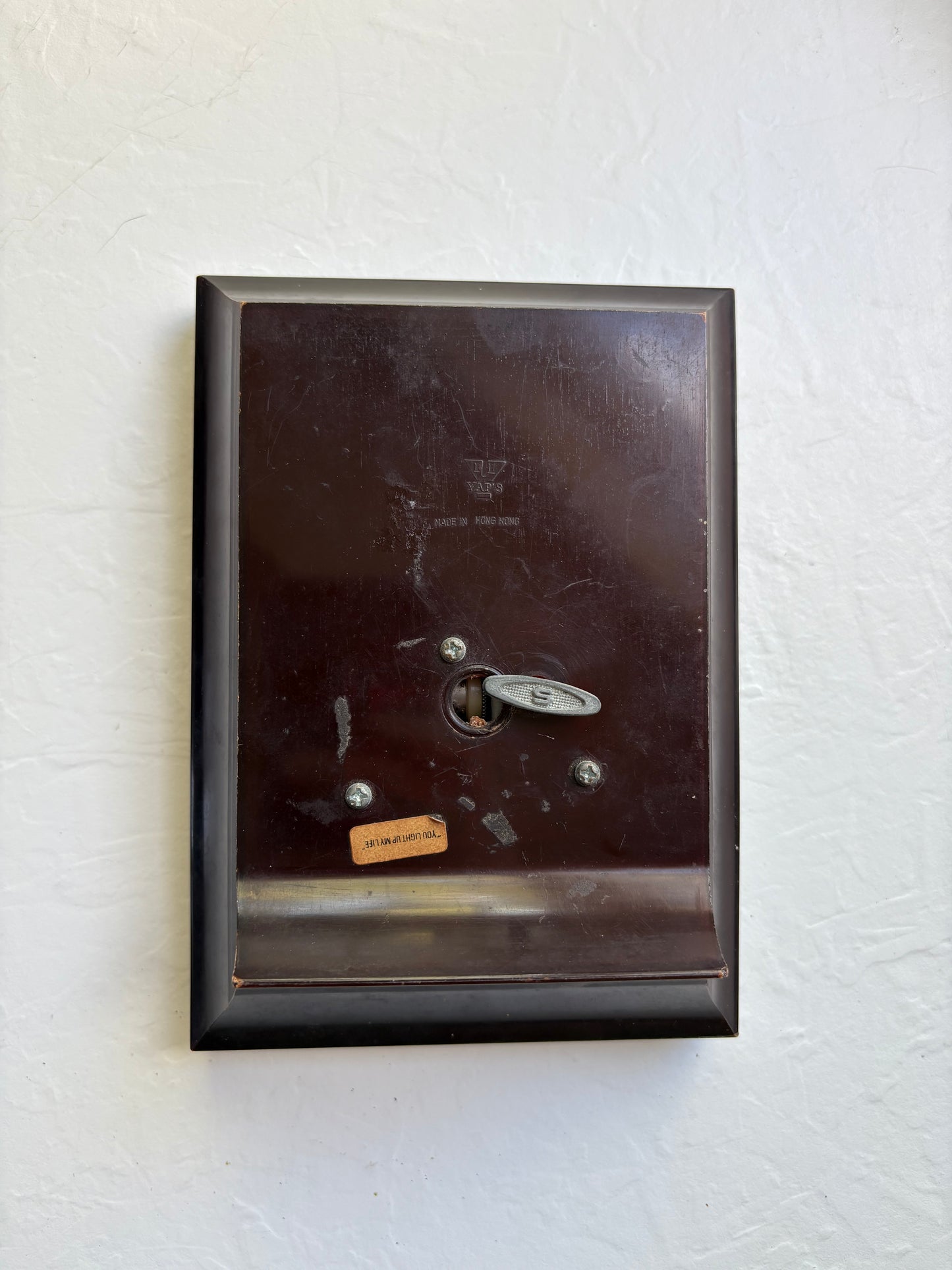 Yap’s Music Box Mirror