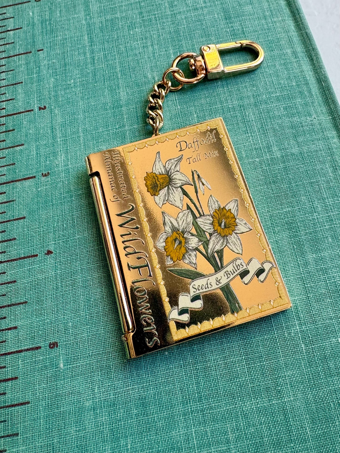 Locket Keychain, Wildflowers