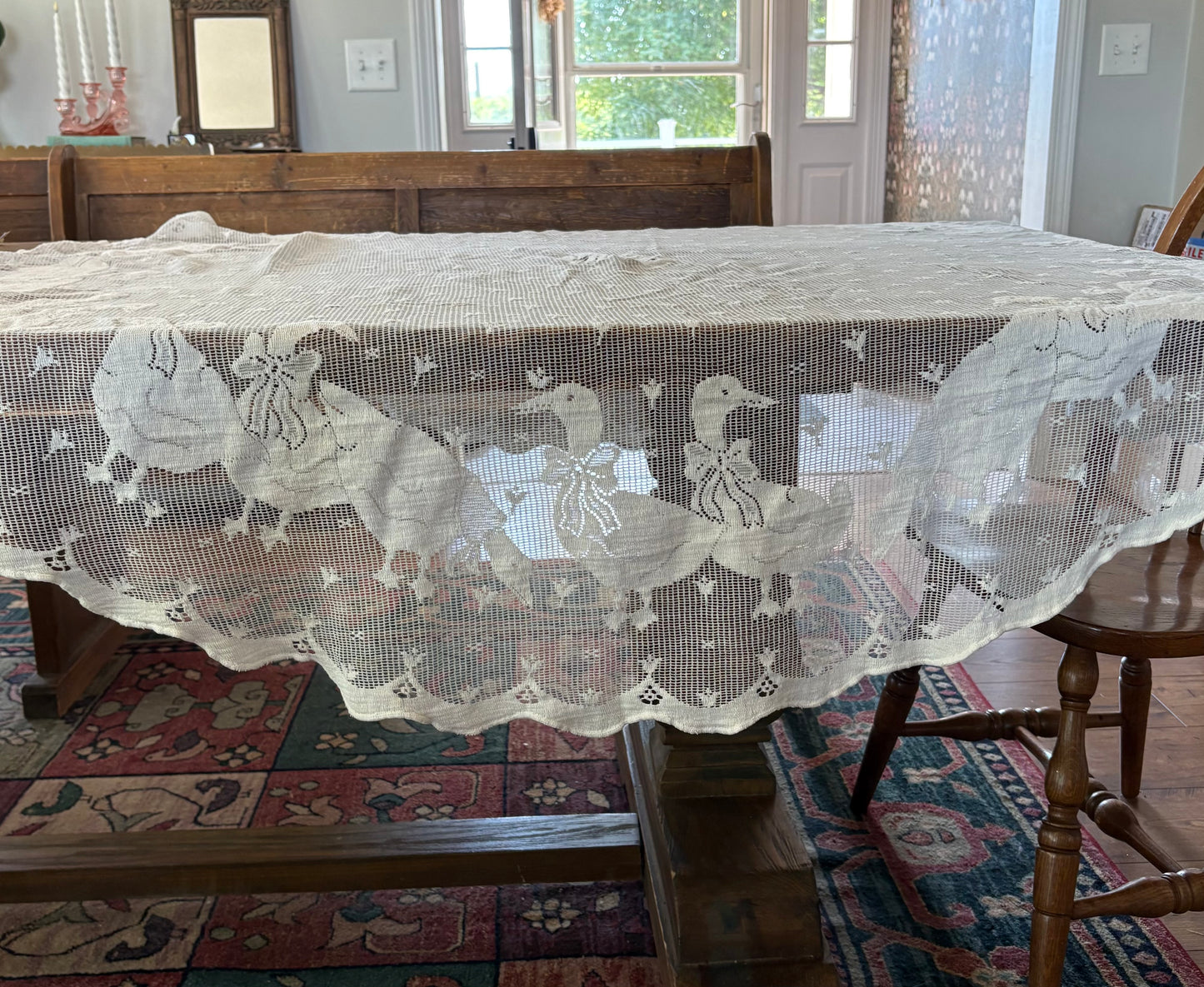 Scalloped Lace Geese Tablecloth