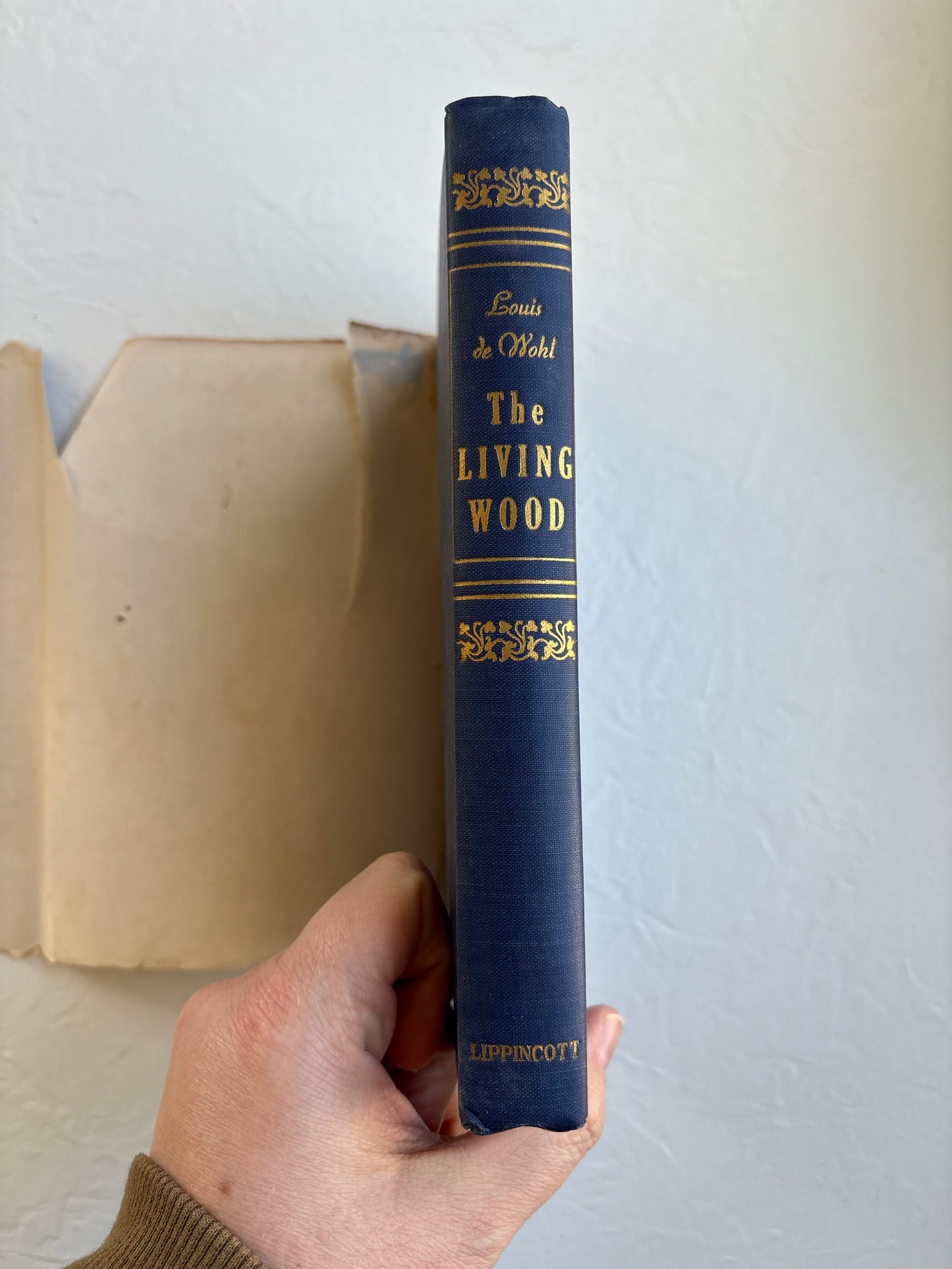 The Living Wood by Louis de Wohl