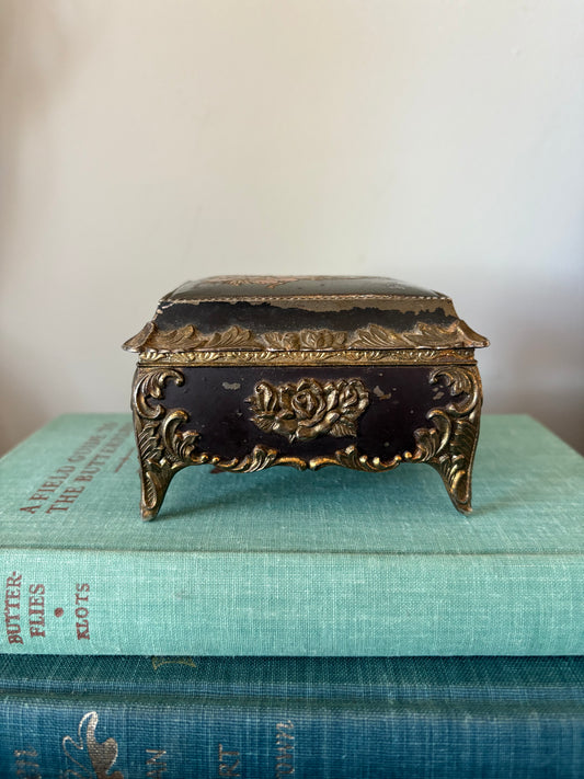 Music Box with Bird detail