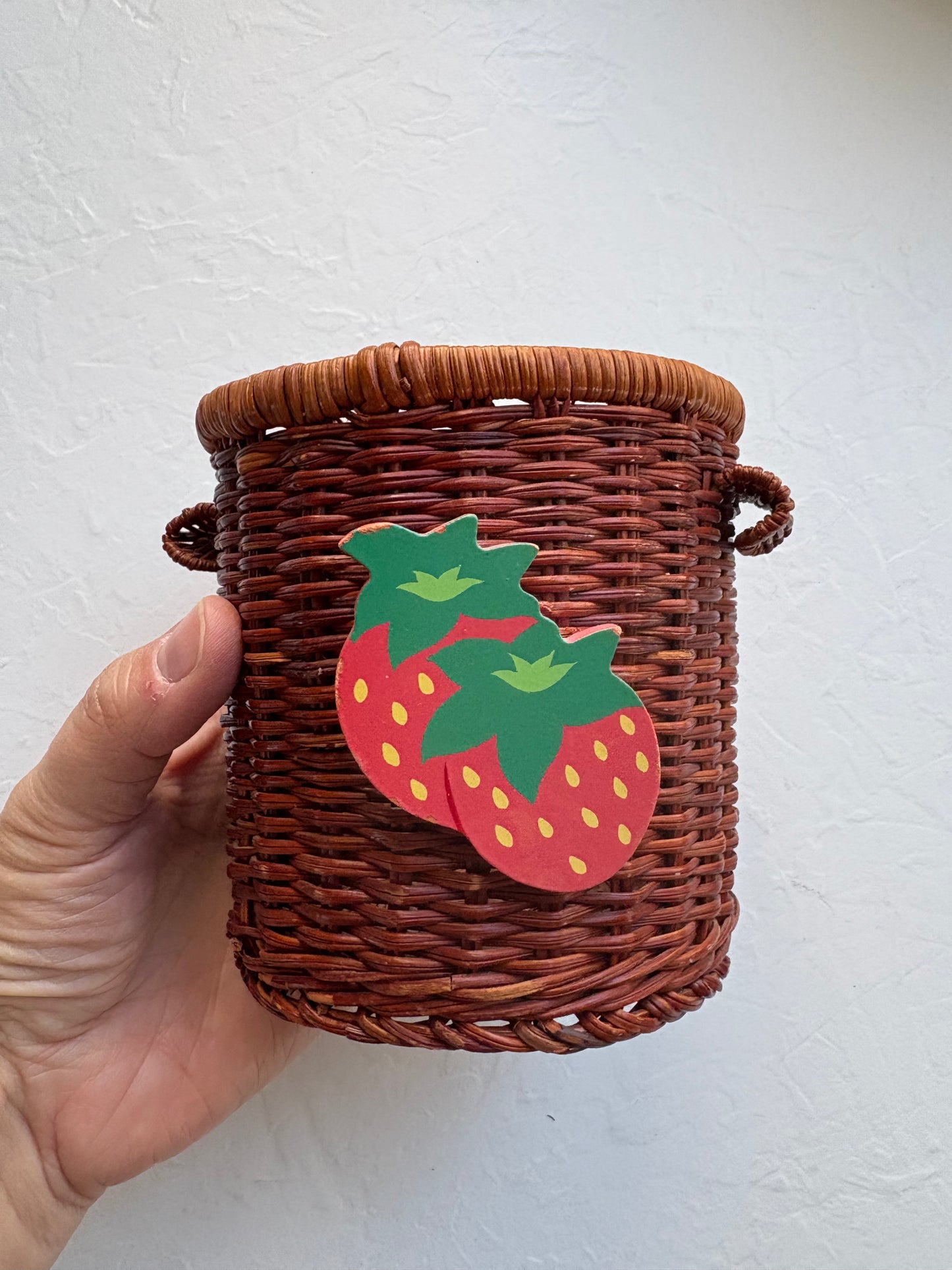 Wicker Utensil Holder with Strawberries